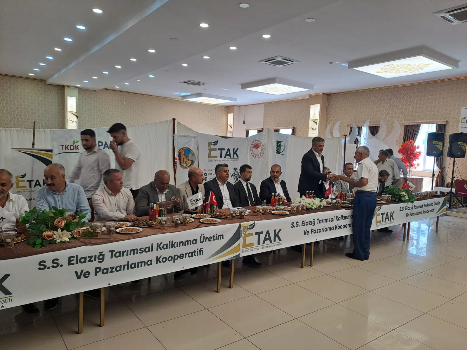 Manşet: BASKİL KAYISISI İÇİN GÜÇLÜ İŞ BİRLİĞİ: BASKİL KAYISI ÇALIŞTAYI GENİŞ KATILIMLA GERÇEKLEŞTİRİLDİ
