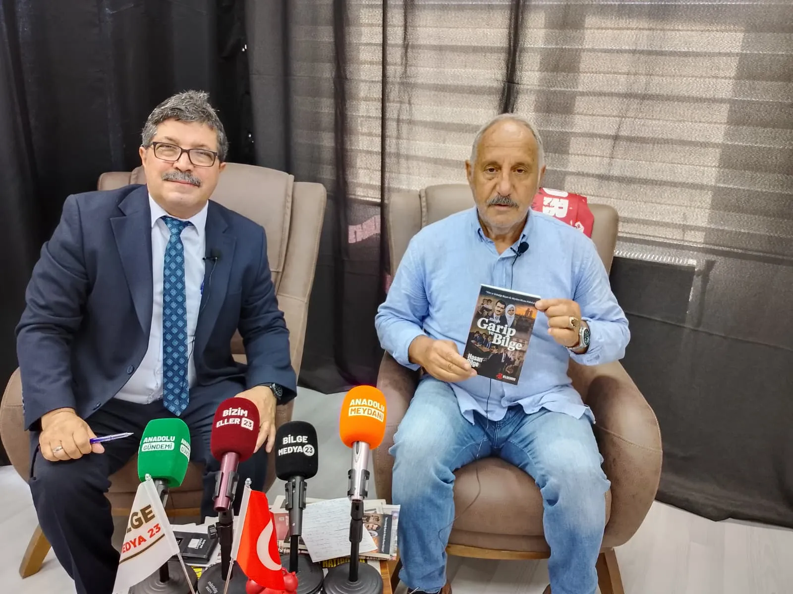 HASAN BİLGE, ŞEHİR PENCERESİ’NDE KİTABINI VE İMZA GÜNÜNÜ ANLATTI