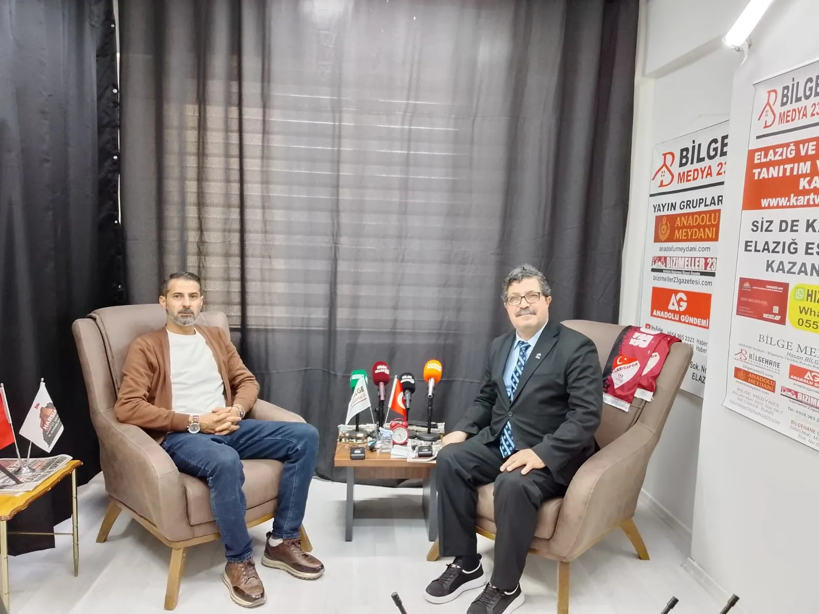Manşet: ŞEHİR PENCERESİNDE ELAZIĞ'IN MİMARİSİ KONUŞULDU